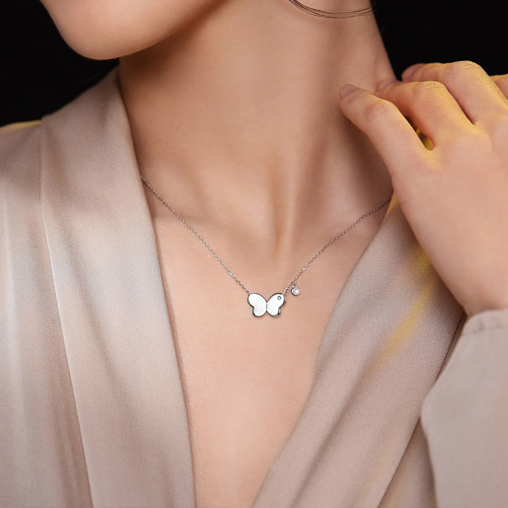 Ins style niche temperament necklace S925 sterling silver butterfly necklace collarbone chain student Korean version simple personality necklace